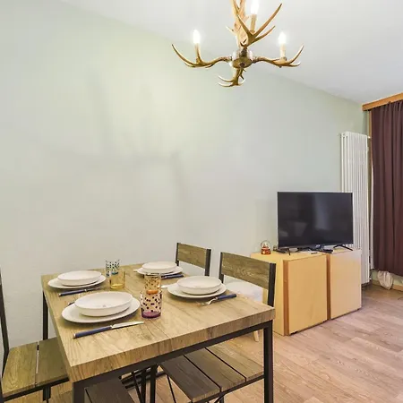 Apartament Hostdomus - Sansicario R8