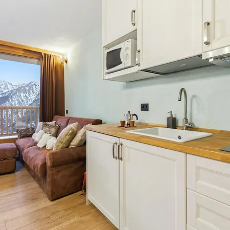 Apartament Hostdomus - Sansicario R8 *