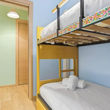 Hostdomus - Sansicario R8 Apartman
